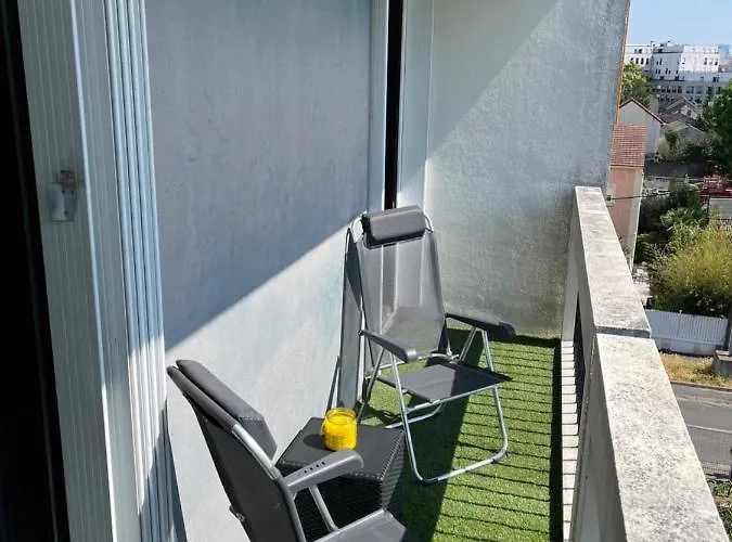 Paris-La Defense A 2 Pas - Bel Appartement Lumineux